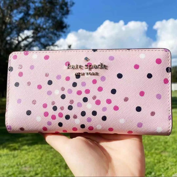kate spade Handbags - Kate Spade Bifold Wallet 🌸
